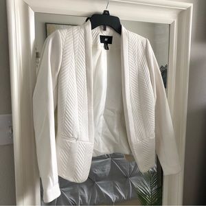 H & M white textured blazer SZ 2